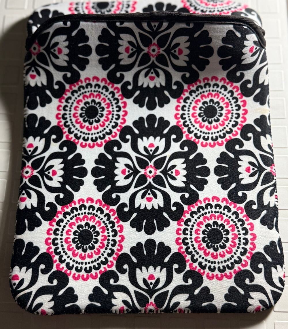 Thirty-one Tote-A-Tablet Sleeve Case Retro Metro Neoprene